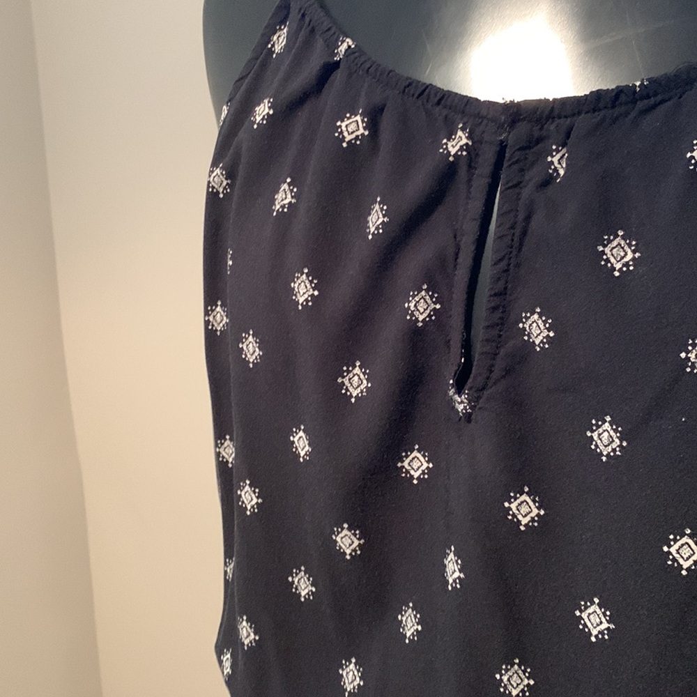 Romper - Picture 2 of 8